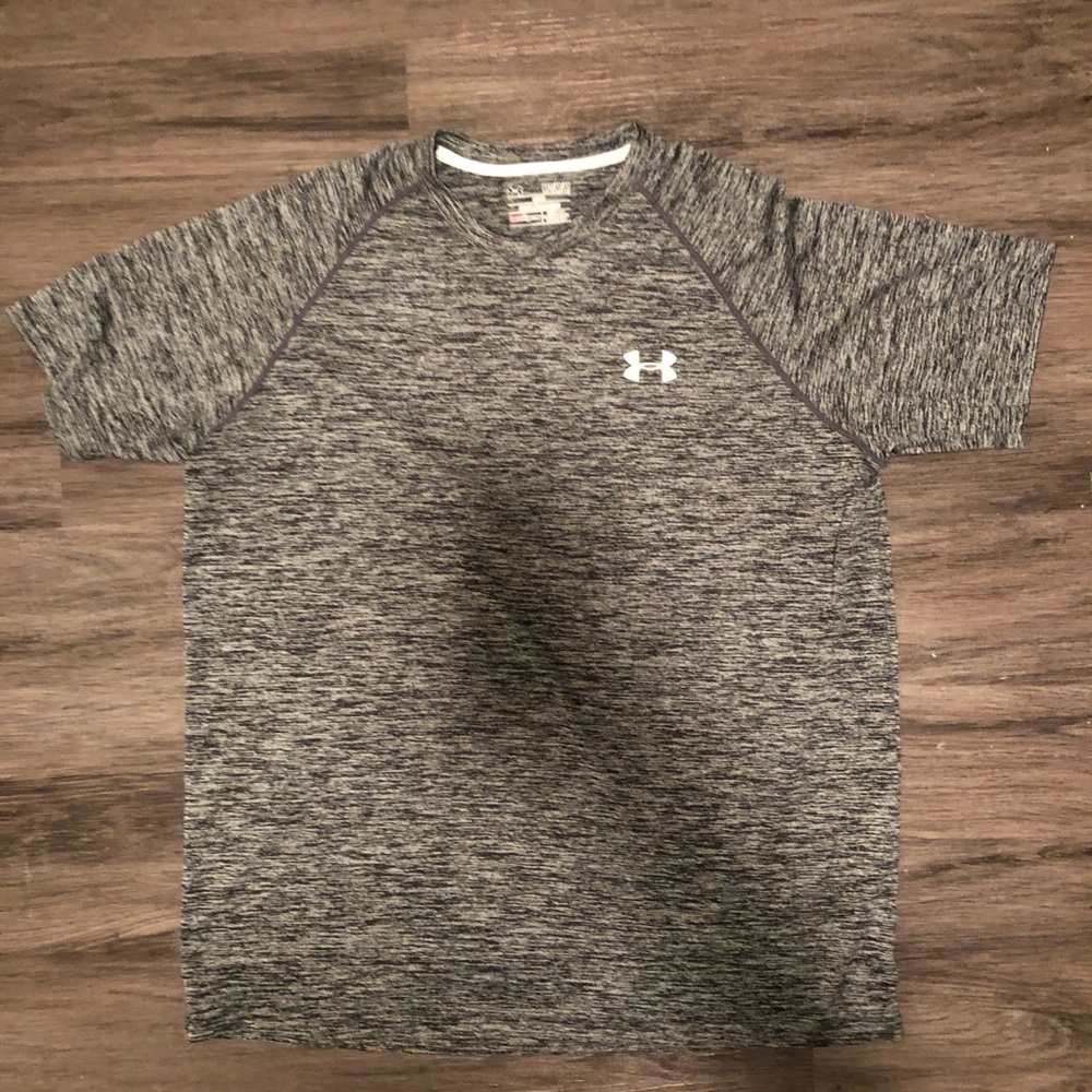 Under Armour HeatGear! Grey/White Striped! 🔥